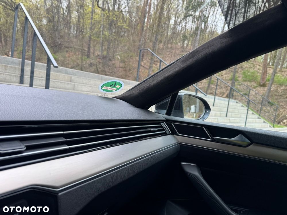 Volkswagen Passat 2.0 TDI SCR DSG Highline - 34