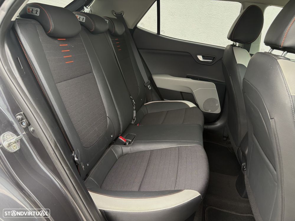 Kia Stonic 1.0 T-GDI Tech - 11