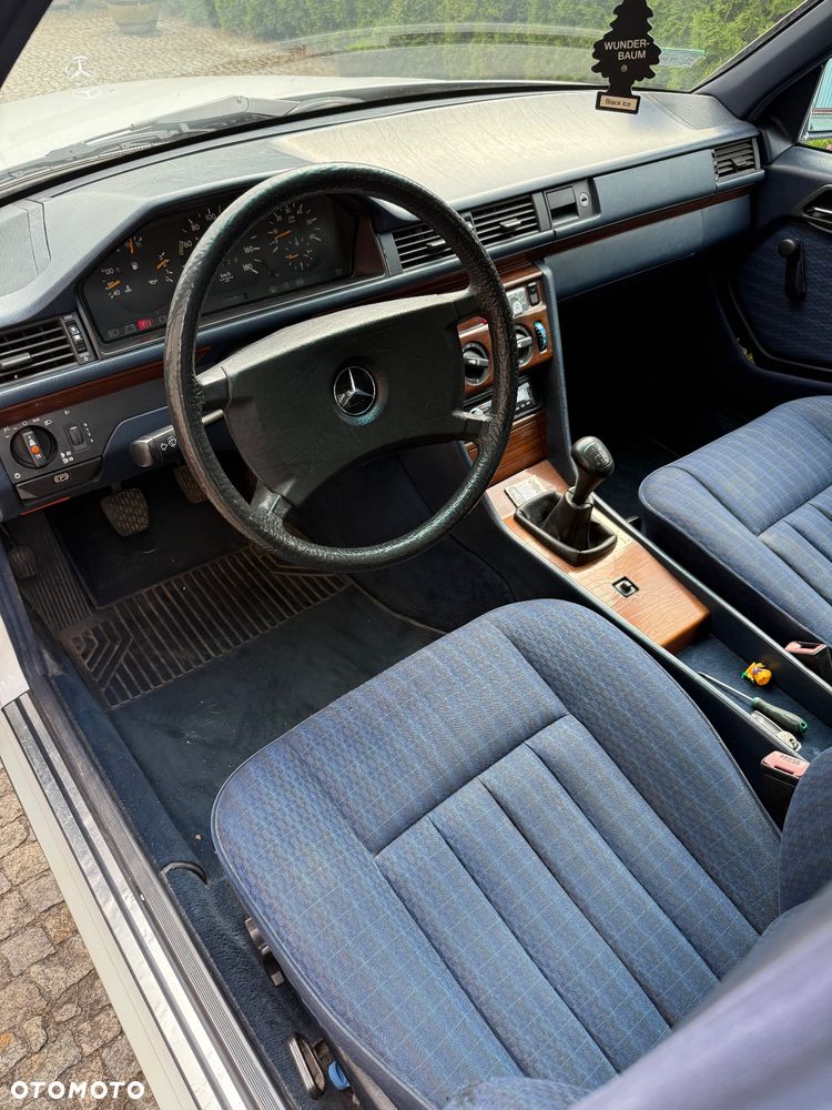 Mercedes-Benz W124 (1984-1993) - 6
