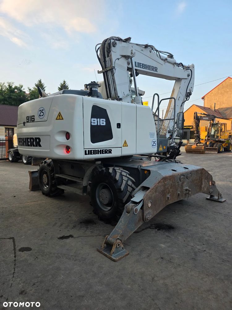 Liebherr A916 - 10