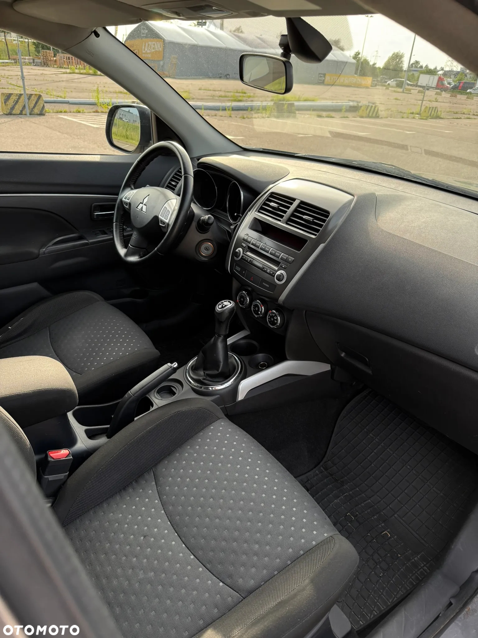 Mitsubishi ASX - 10