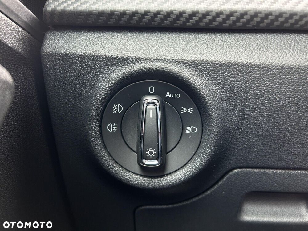 Skoda Kamiq 1.5 TSI Monte Carlo DSG - 24