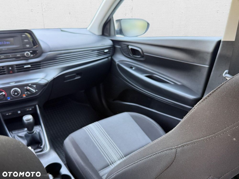 Hyundai i20 - 15