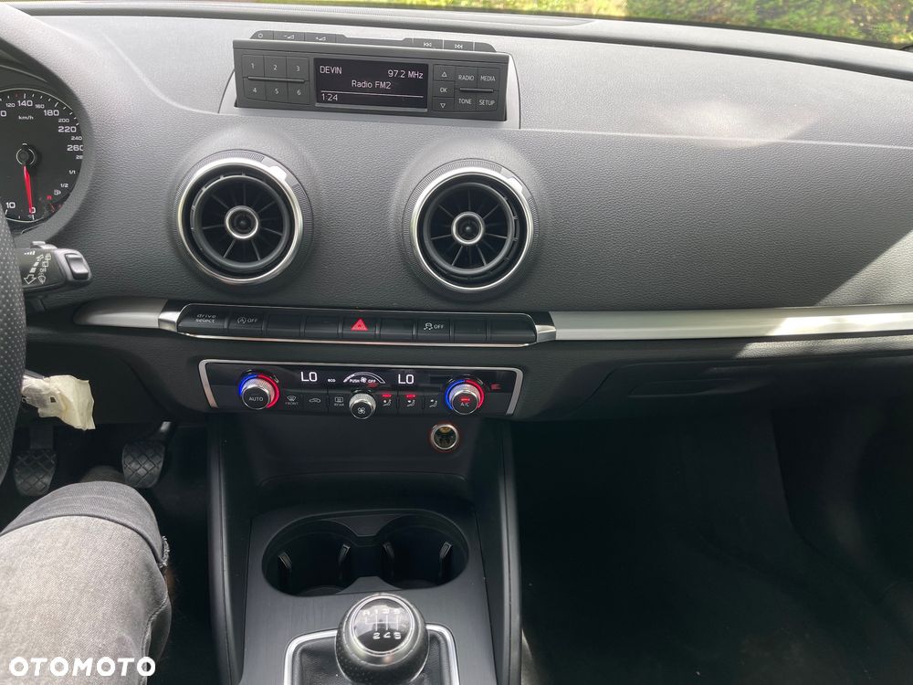 Audi A3 3-drzwiowe 1.8 TFSI Attraction - 17