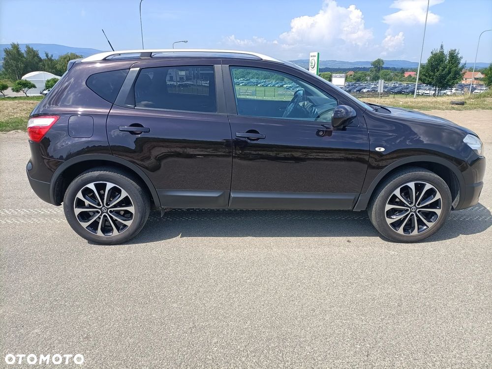 Nissan Qashqai - 17