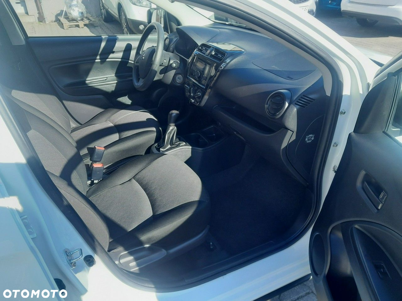 Mitsubishi Space Star 1.2 - 12