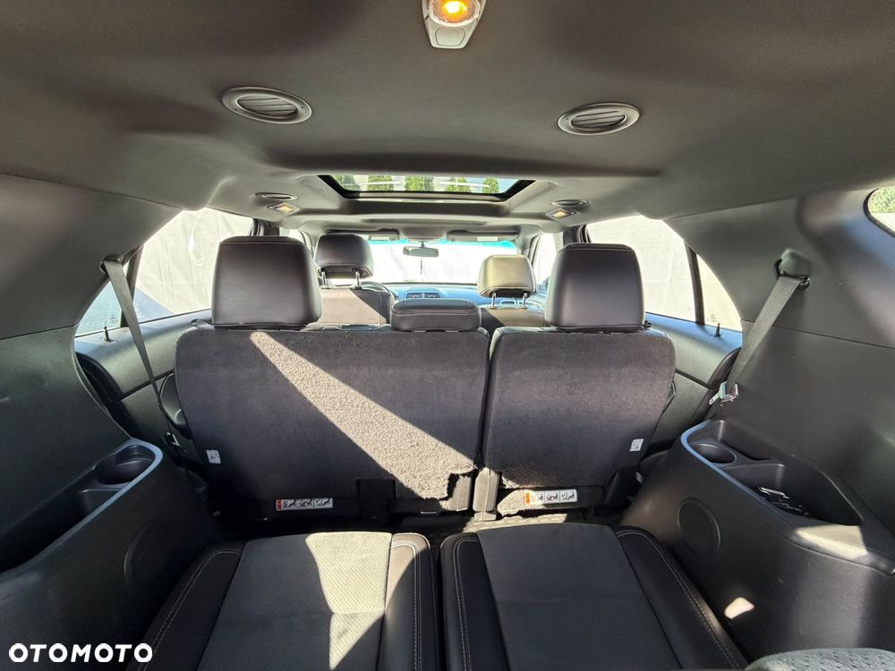 Ford Explorer - 24