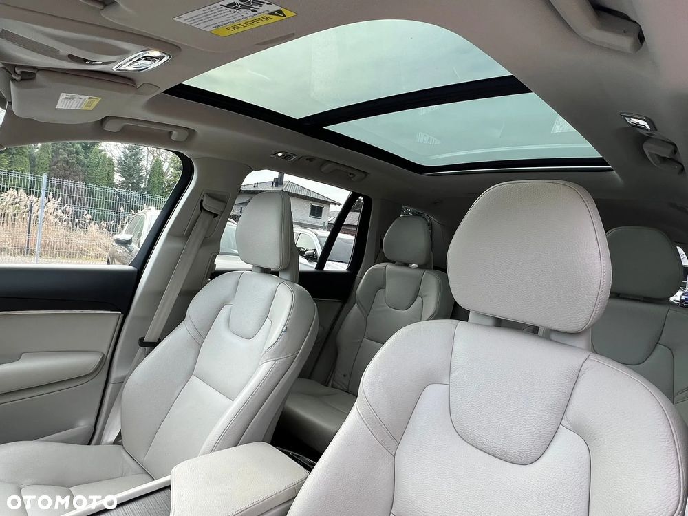 Volvo XC 90 T6 AWD Geartronic Momentum Pro - 10