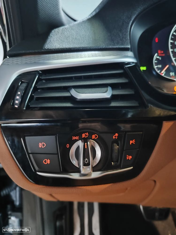 BMW 520 d Pack M Auto - 29