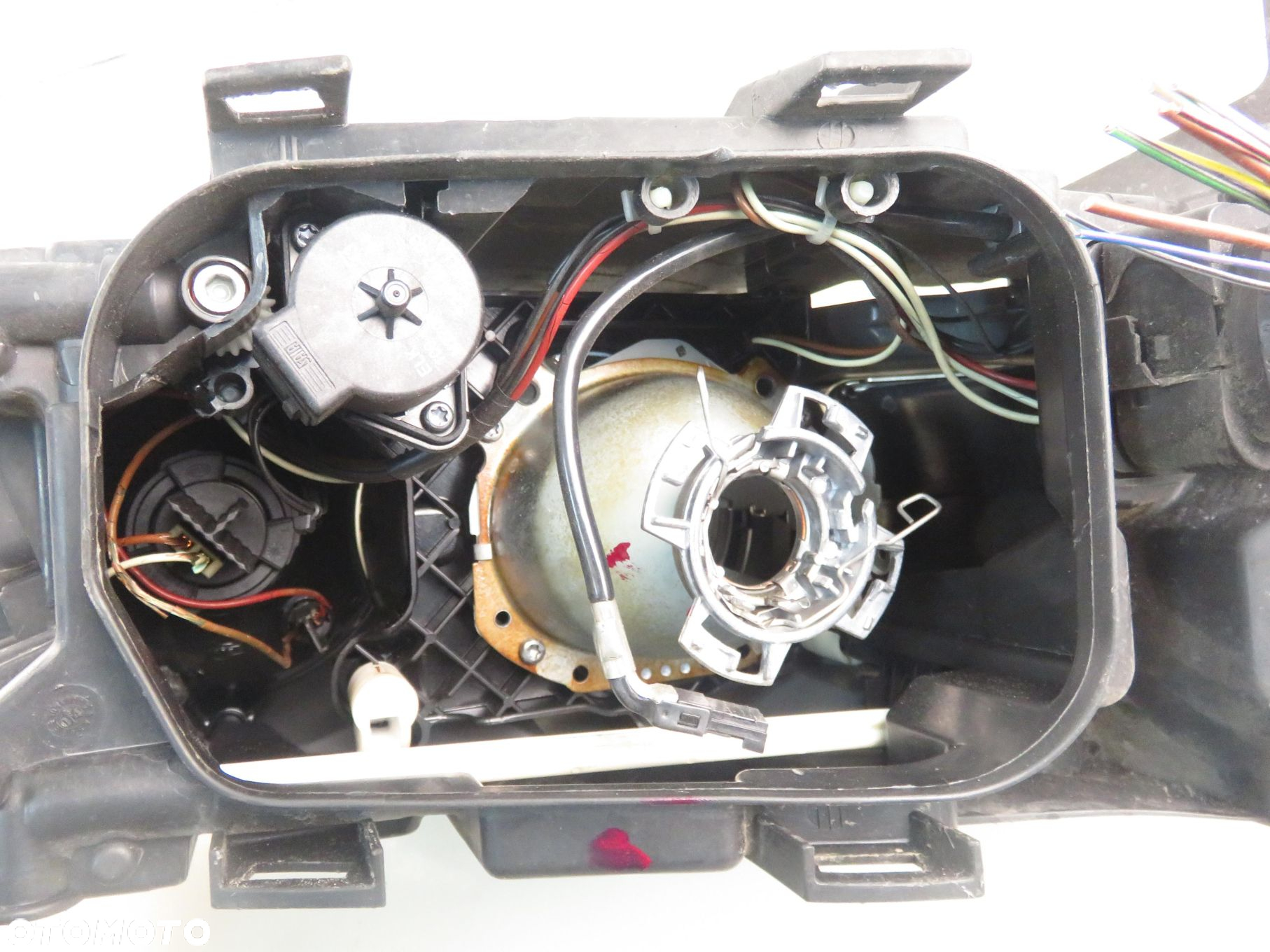 LAMPA LEWA PRZEDNIA AUDI A6 C6 XENON - 4