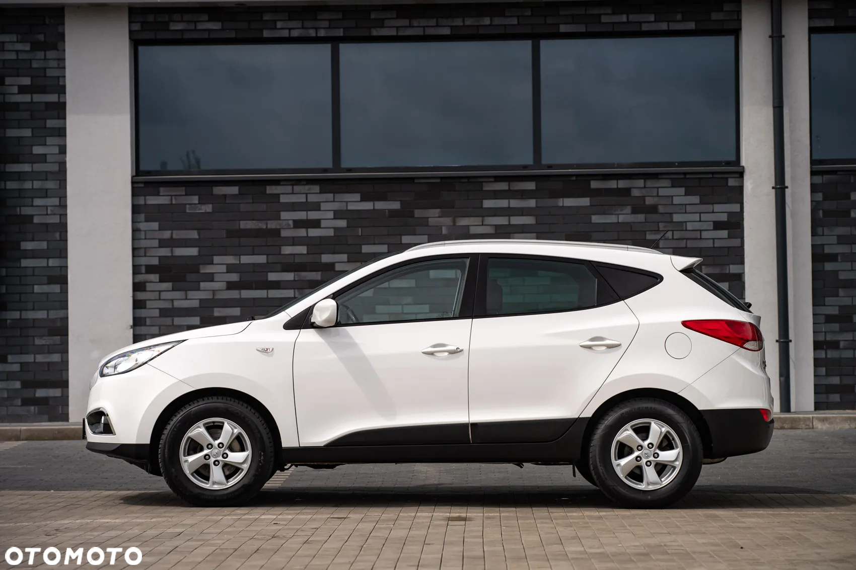 Hyundai ix35 blue 1.6 2WD Finale Gold - 9