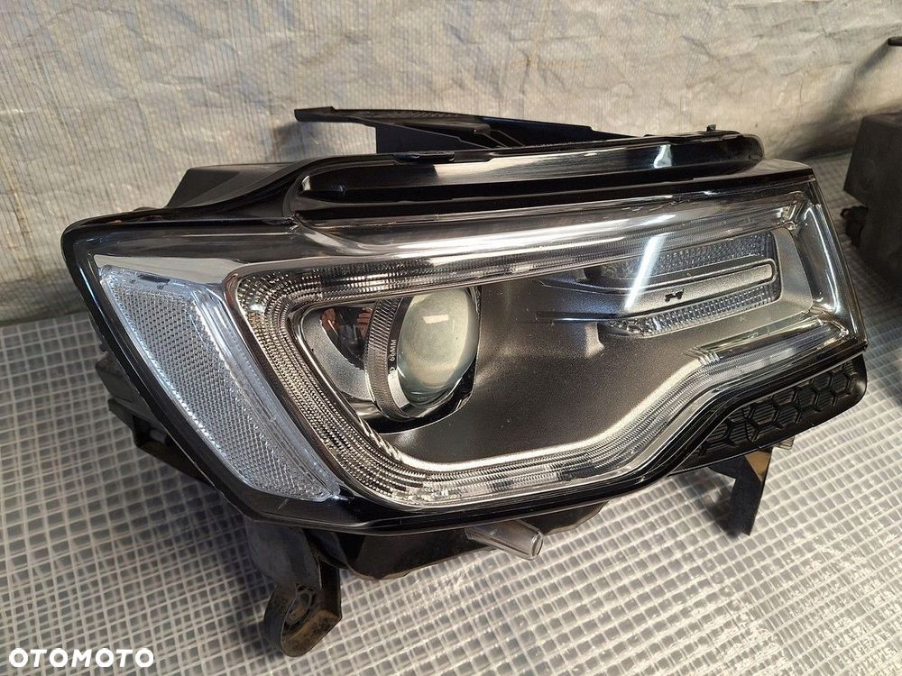 jeep grand cherokee wk2 lift 2014- lampa przod xenon prawy org. demont euro - 5