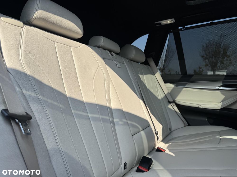 BMW X5 xDrive30d Sport-Aut - 18