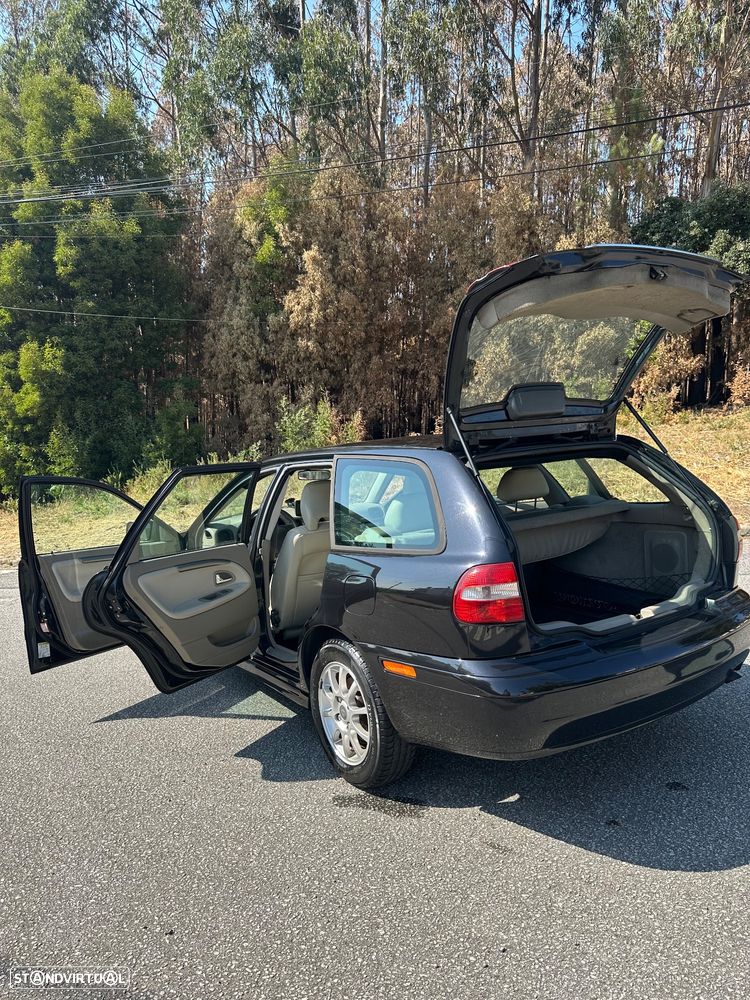 Volvo V40 Cross Country - 5