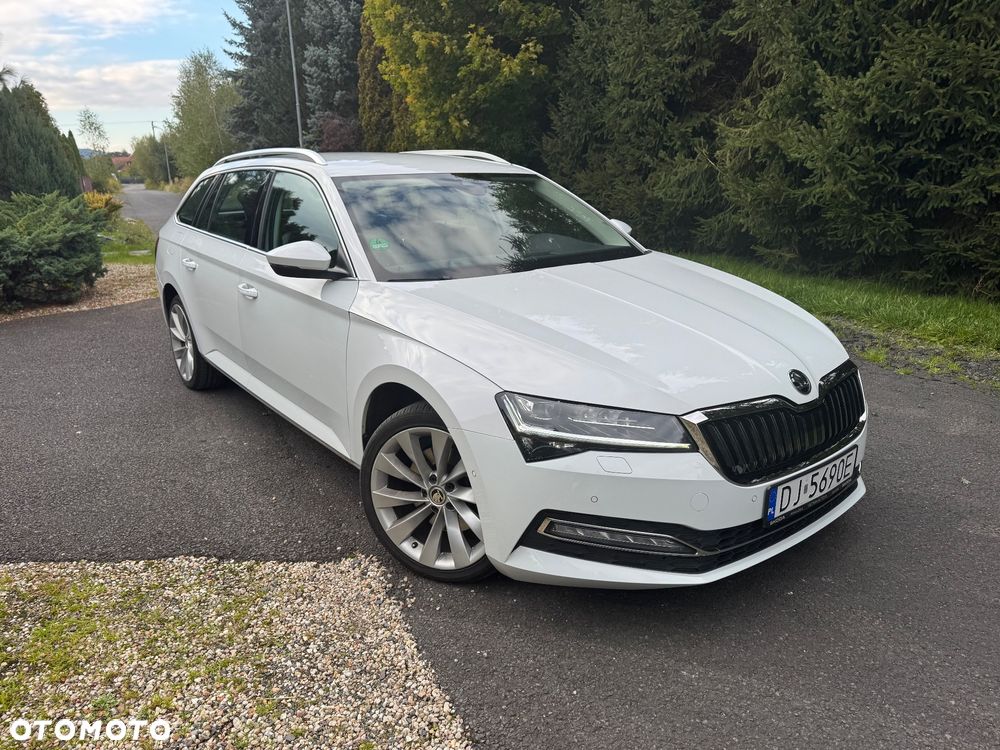 Skoda Superb 2.0 TDI DSG Premium Edition - 1