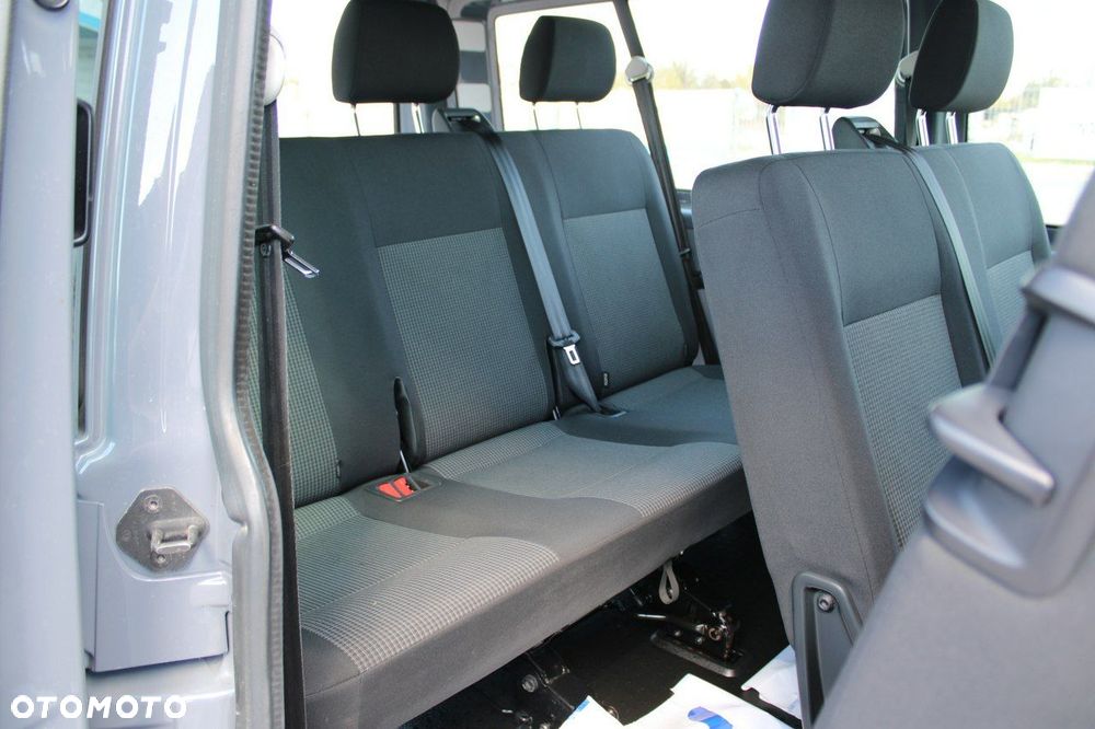 Volkswagen Transporter - 23