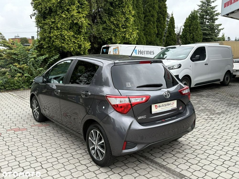 Toyota Yaris - 8