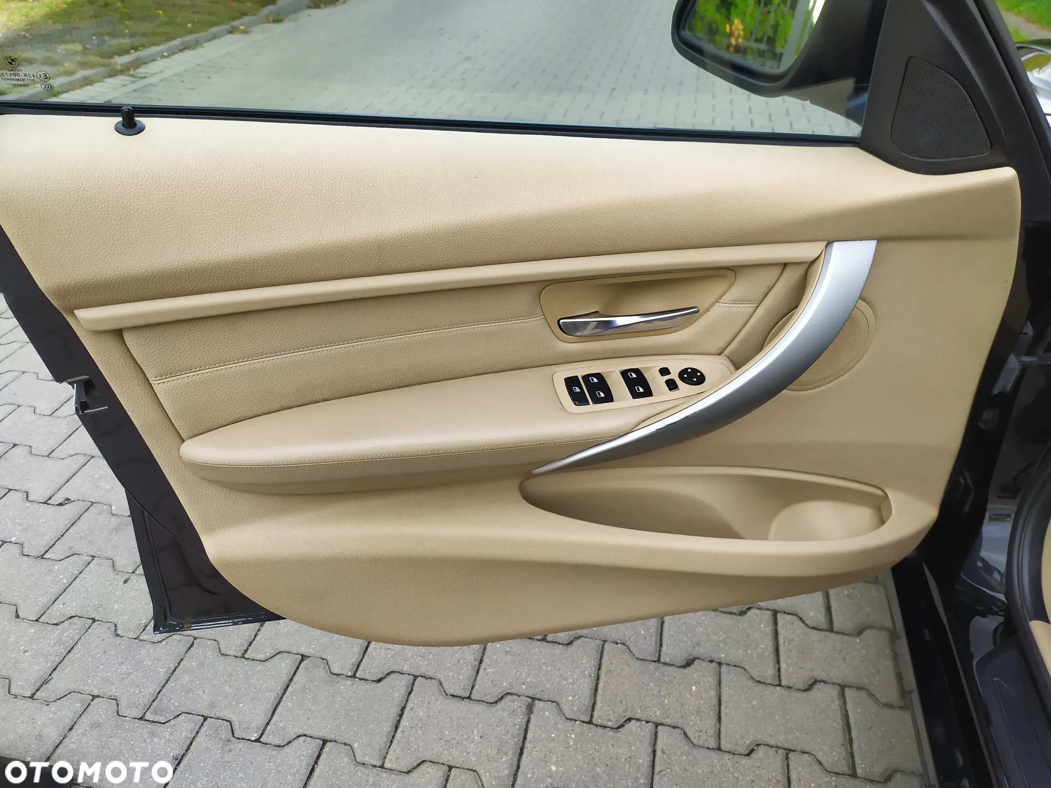 BMW Seria 3 328i - 16