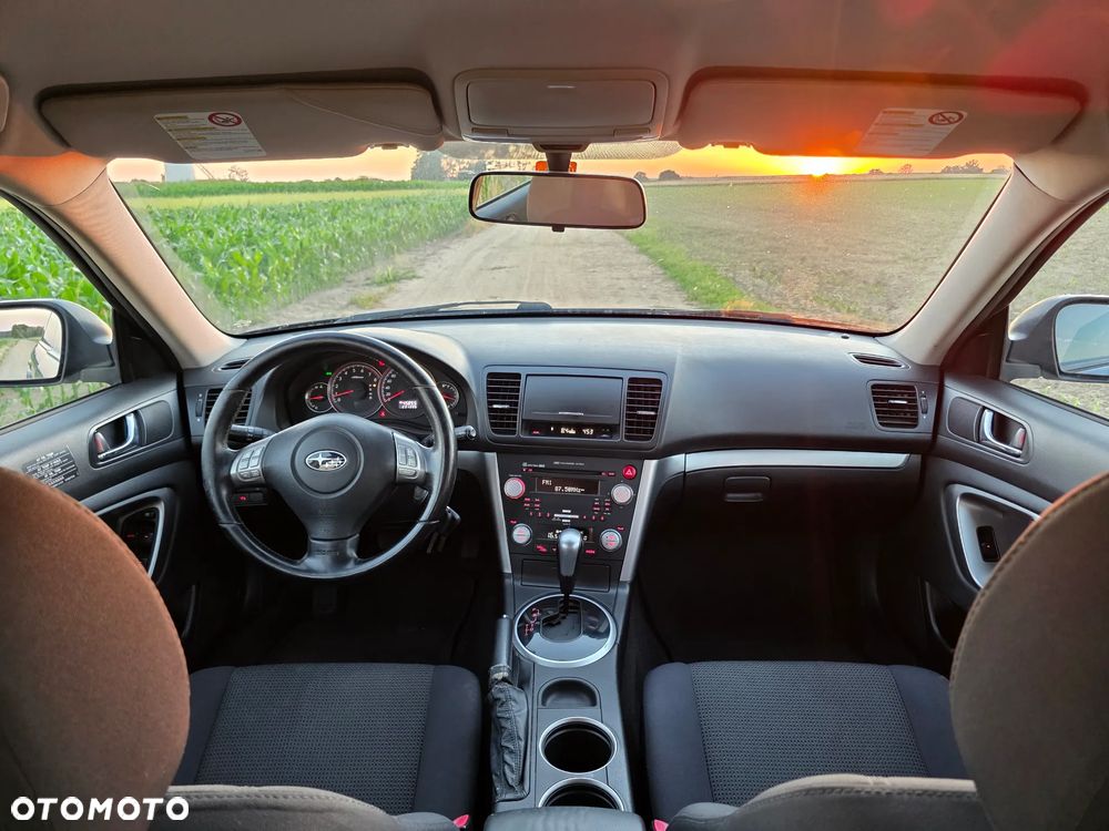 Subaru Outback - 18