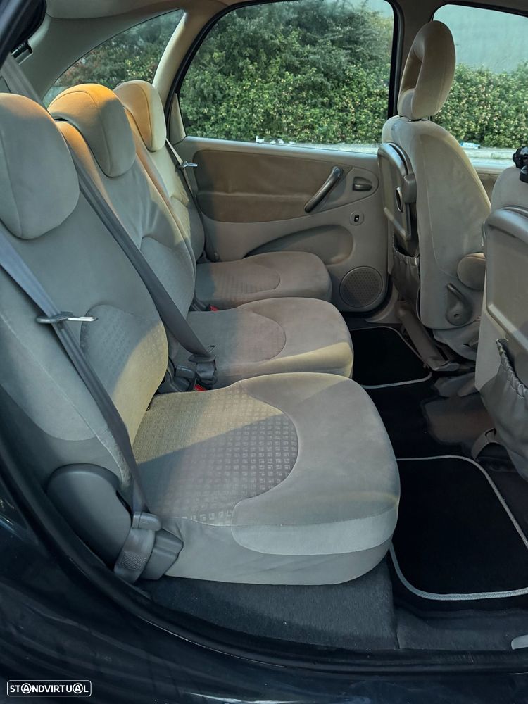 Citroën Xsara Picasso 1.6 Exclusive - 17