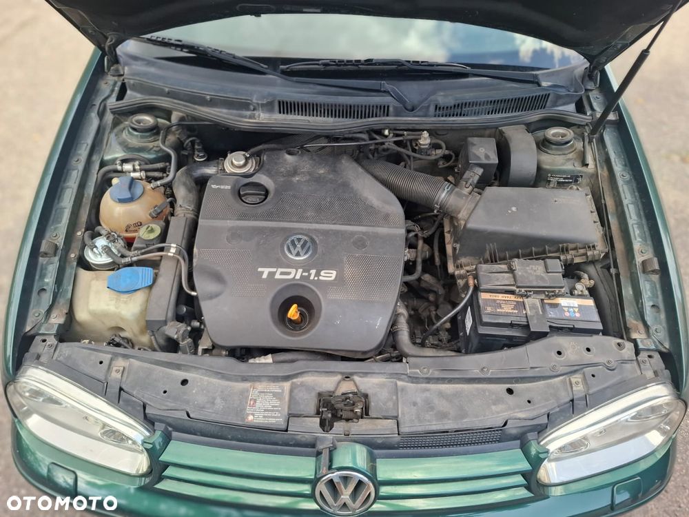 Volkswagen Golf 1.9 TDI Highline - 31