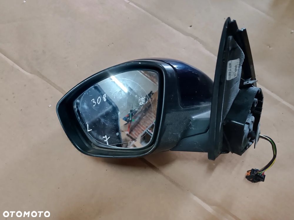 LUSTERKO LEWE  6 7 PIN PEUGEOT 308 T9 EU - 2