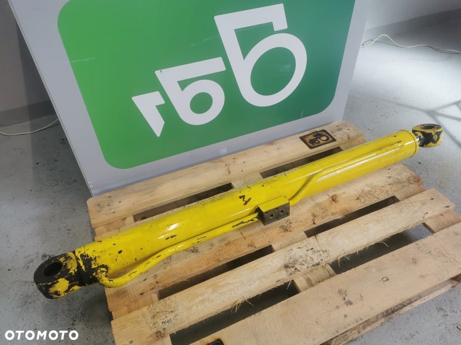 Cylinder hydrauliczny podnoszenia teleskopa Manitou MLT 523 - 2