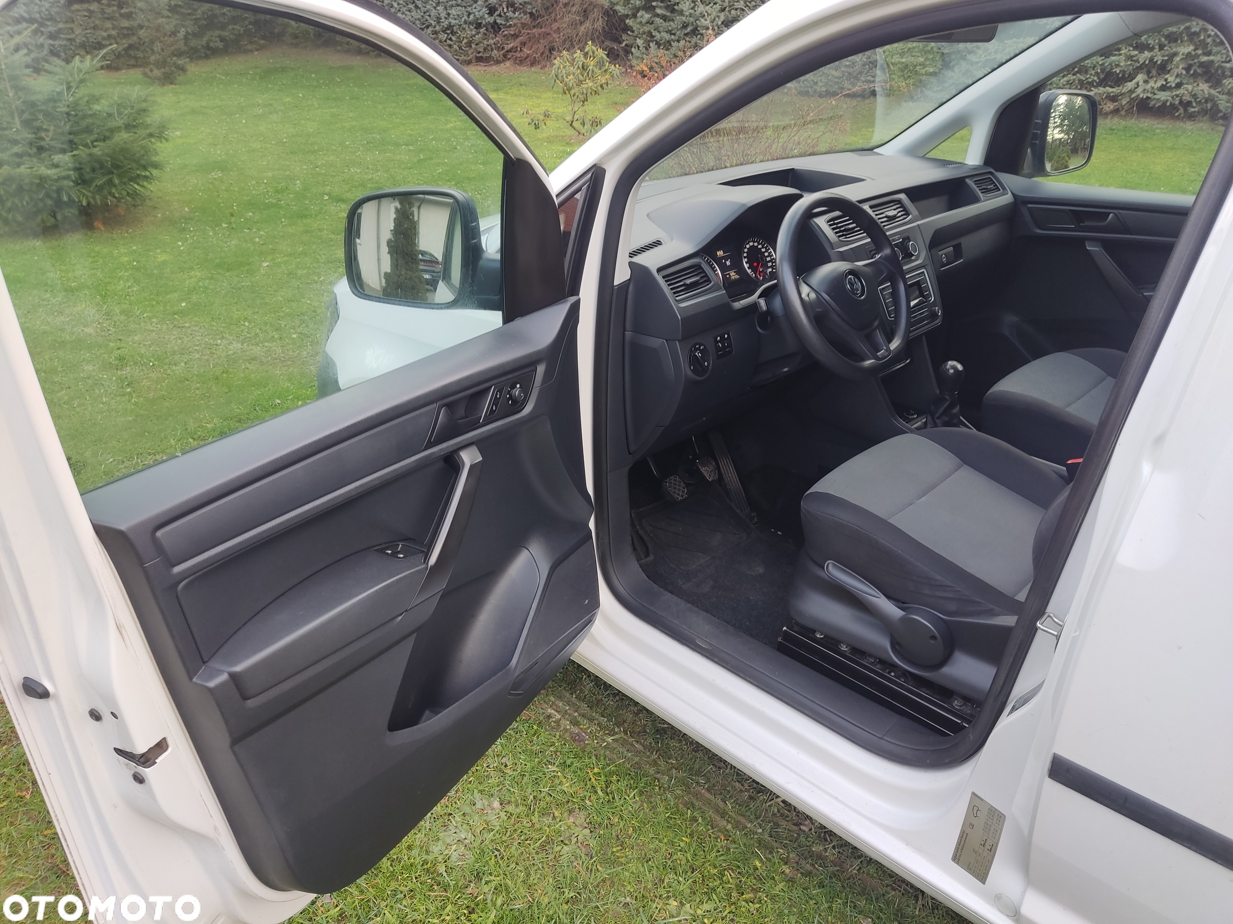 Volkswagen Caddy Maxi - 9