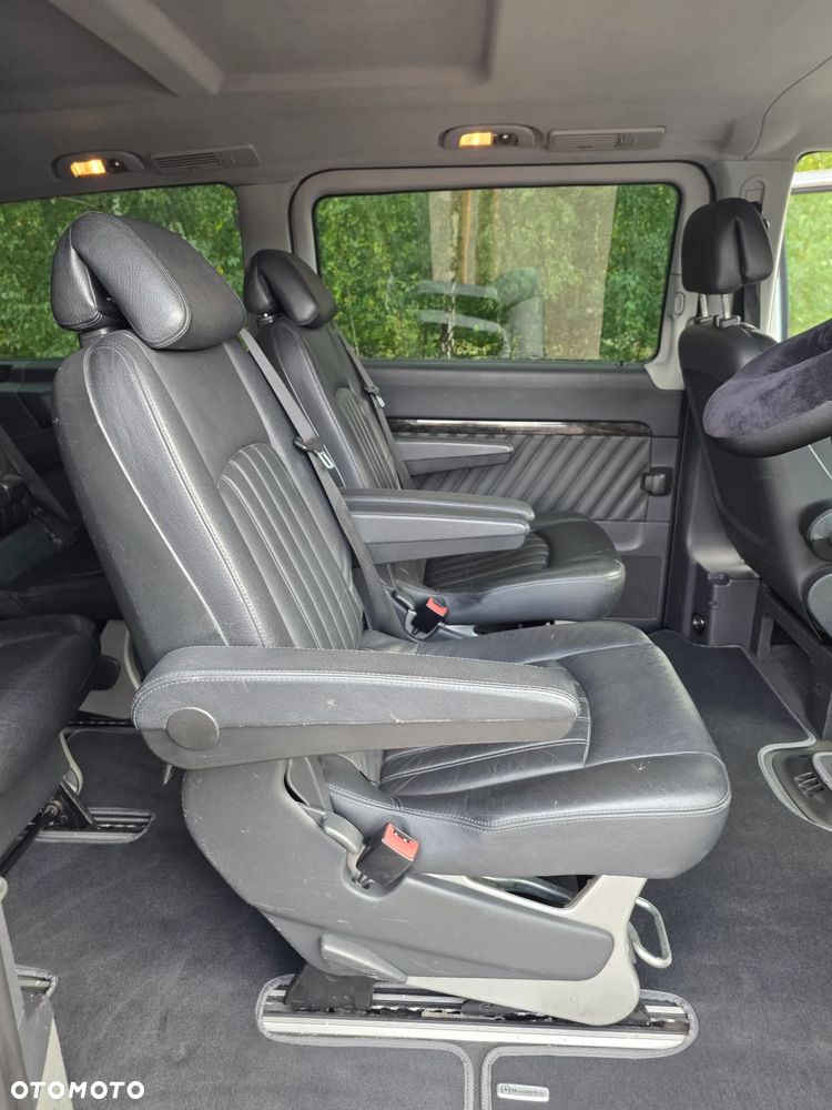 Mercedes-Benz Viano 3.0 CDI Ambiente (długi) - 29