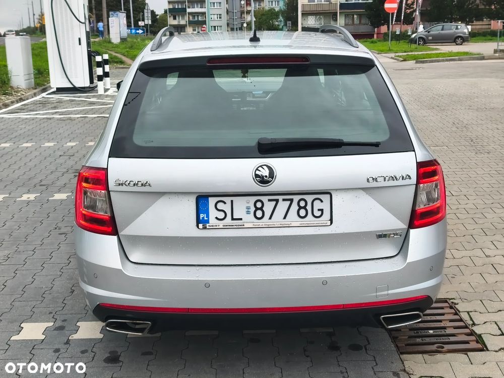 Skoda Octavia 2.0 TDI RS DSG - 3