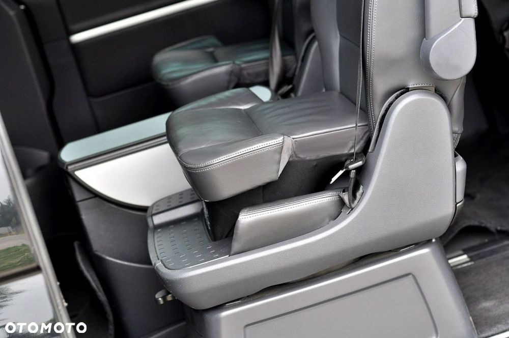 Volkswagen Multivan - 16