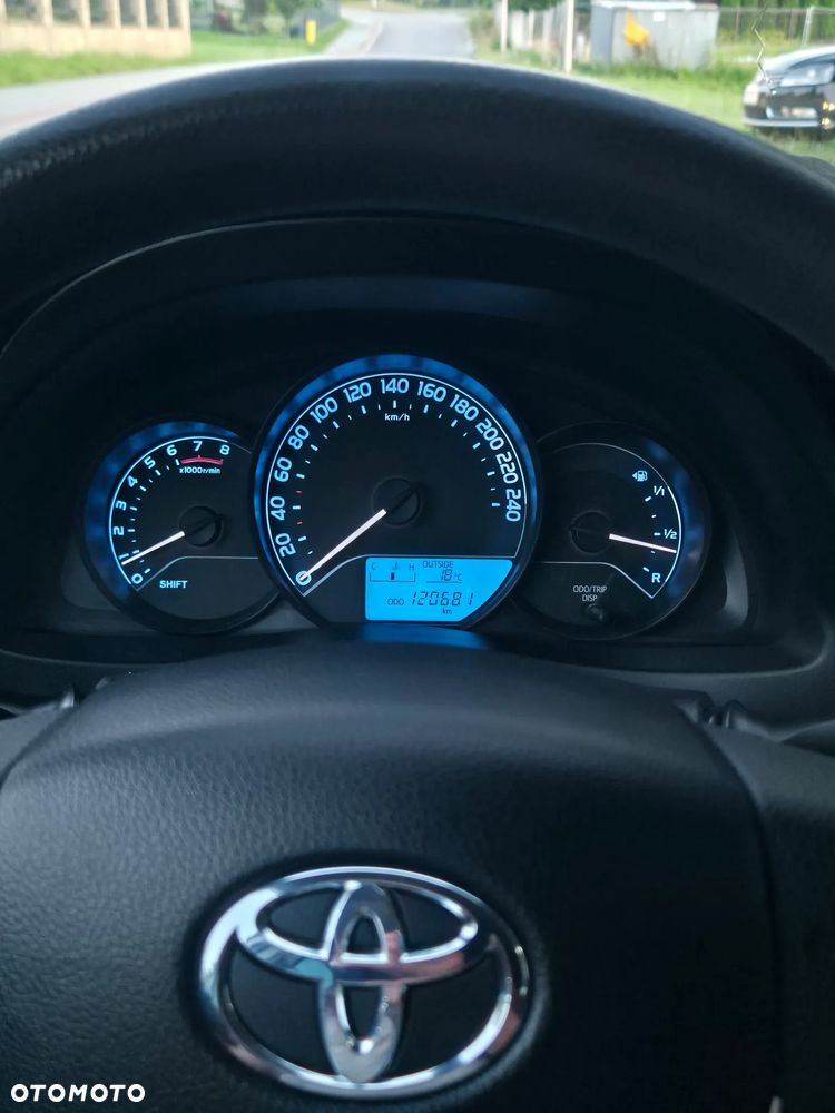 Toyota Auris 1.33 VVT-i Active - 3