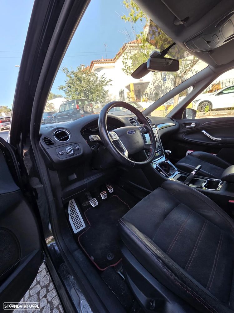 Ford S-Max 2.0 TDCi Titanium 7L 143g - 13