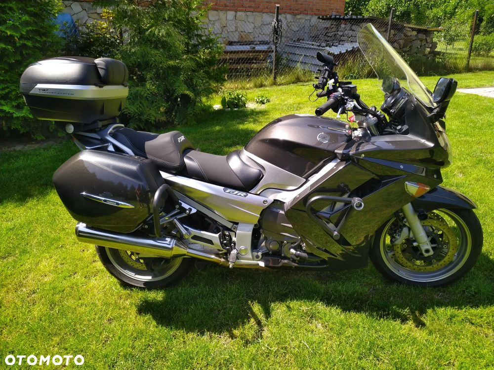 Yamaha FJR - 2