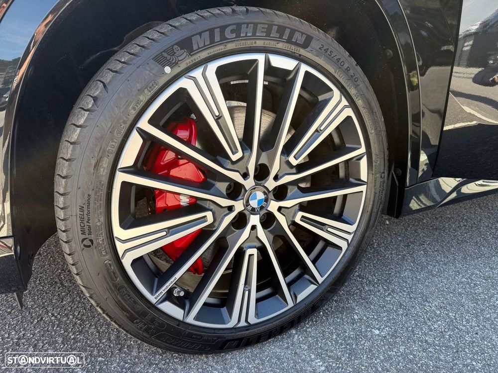 BMW iX1 eDrive20 Pack Desportivo M Pro - 15