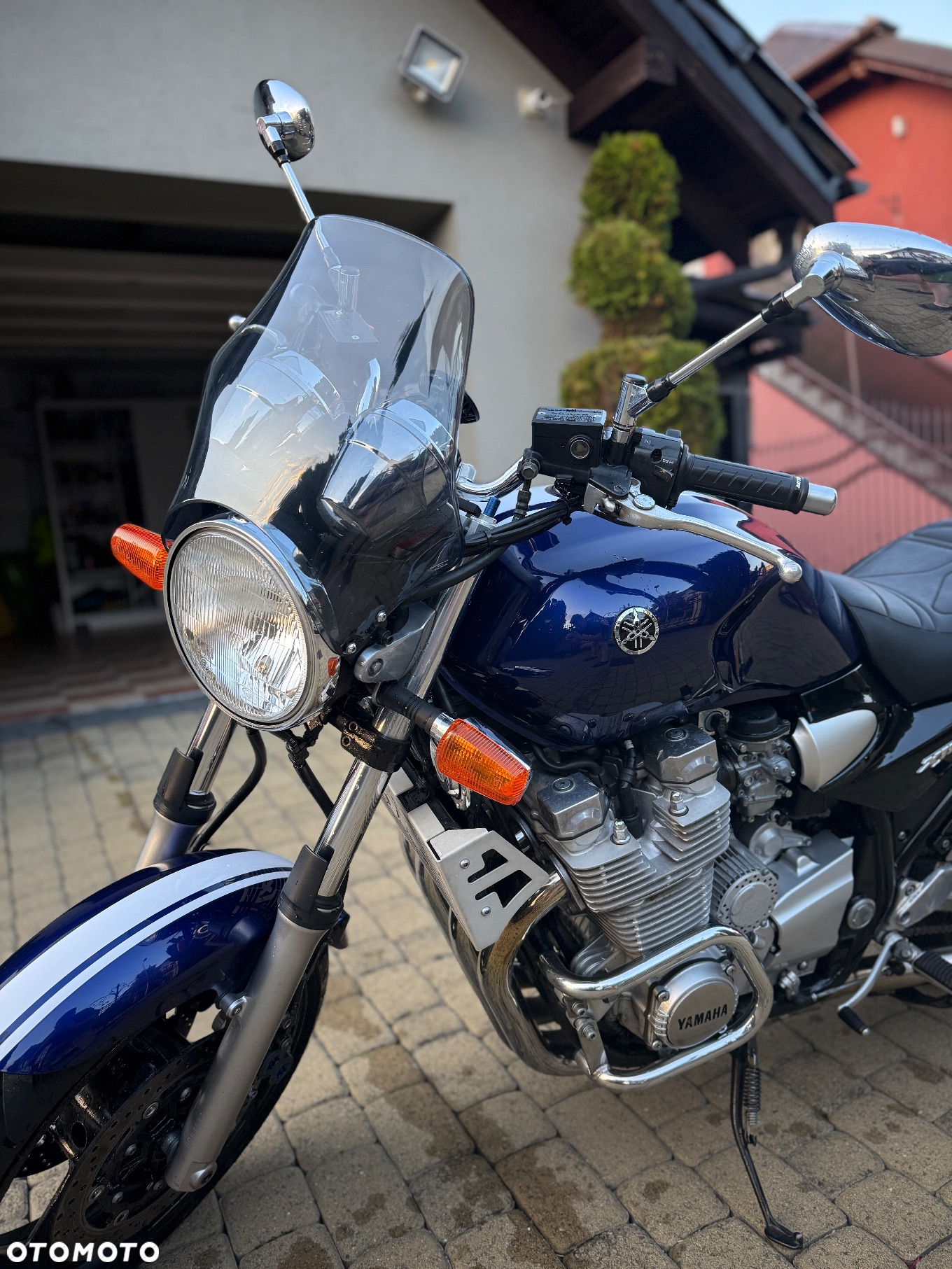 Yamaha XJR - 7