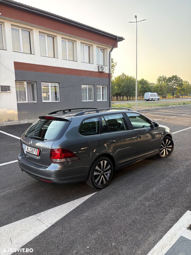 Volkswagen Golf - 3