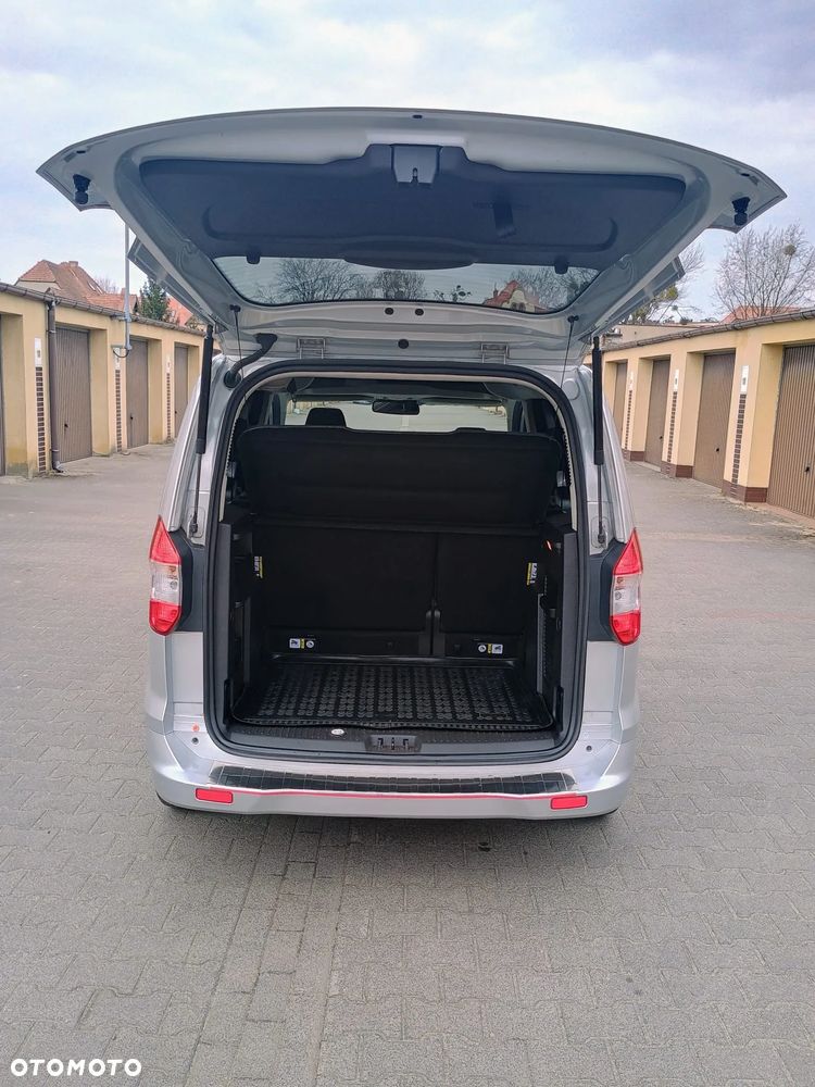 Ford Tourneo Courier 1.0 EcoBoost Sport - 10
