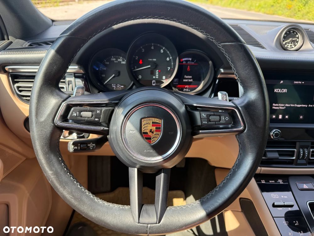 Porsche Macan Standard - 4