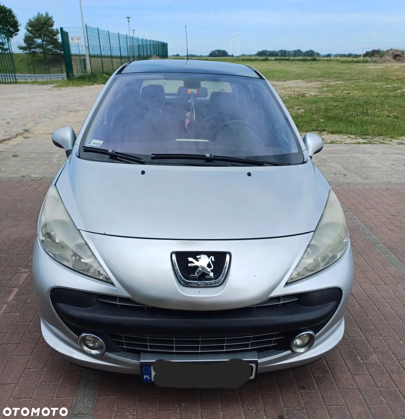 Peugeot 207 - 1
