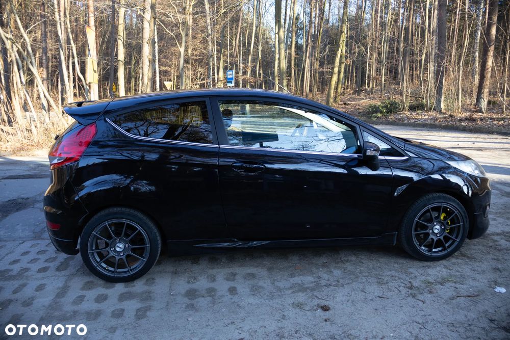Ford Fiesta 1.6 Sport - 4