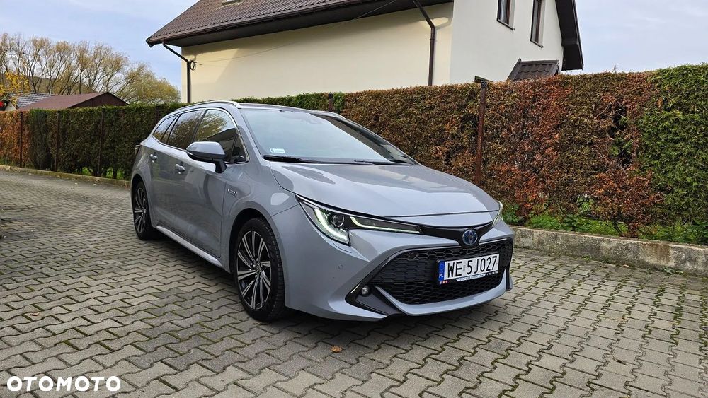 Toyota Corolla 1.8 Hybrid Selection - 12