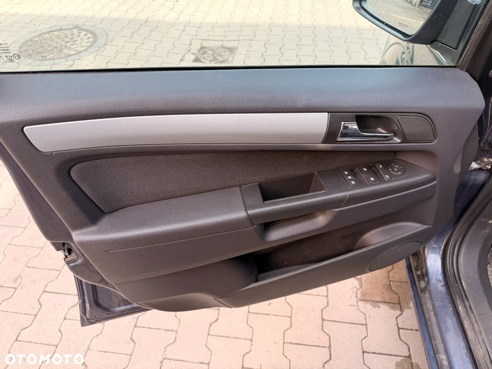 Opel Zafira 1.8 Family - 30