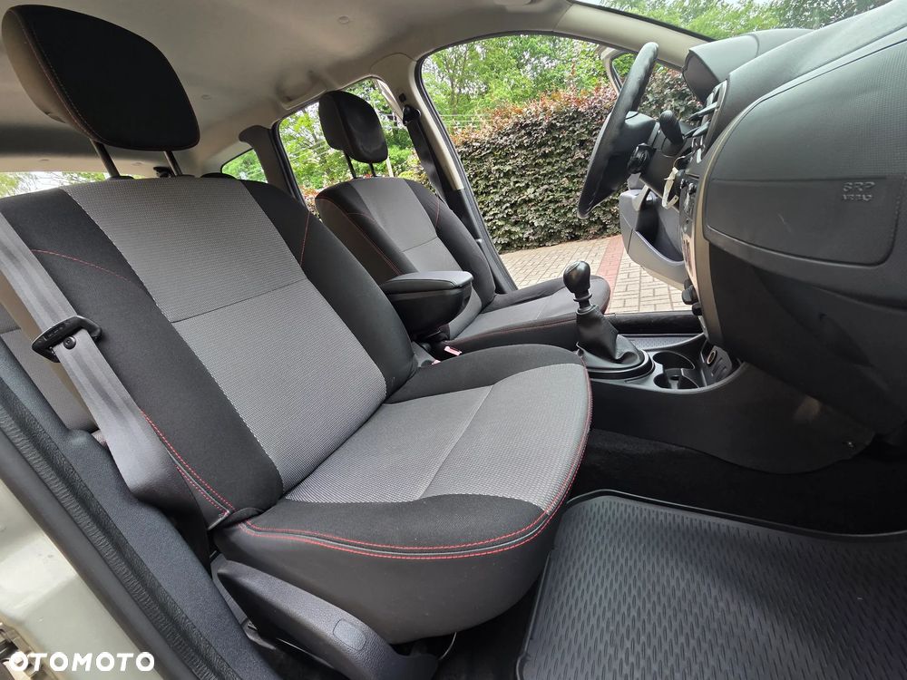 Dacia Duster 1.5 dCi Laureate - 36