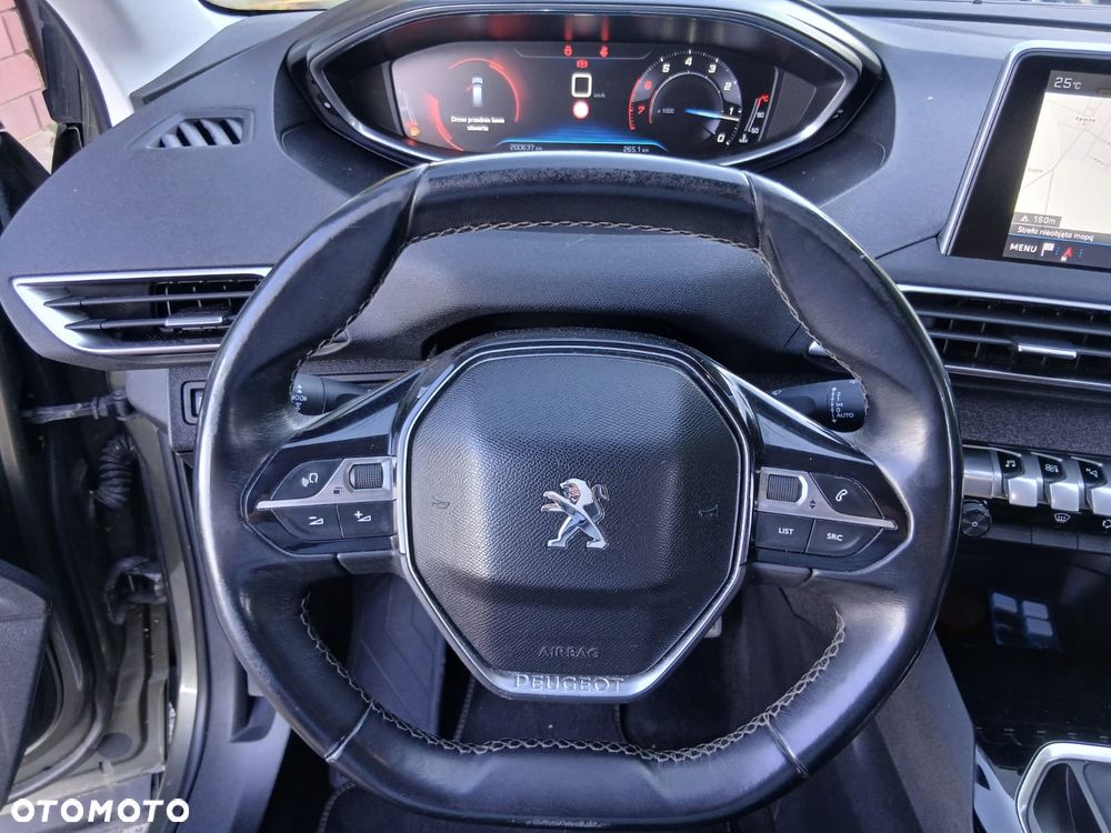 Peugeot 5008 1.2 PureTech Active S&S - 21