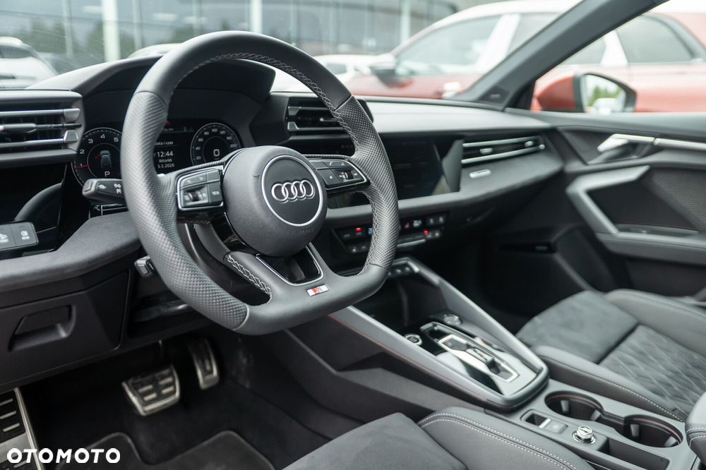 Audi A3 Sportback - 13