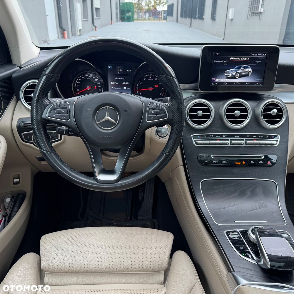 Mercedes-Benz GLC 300 4Matic 9G-TRONIC - 21