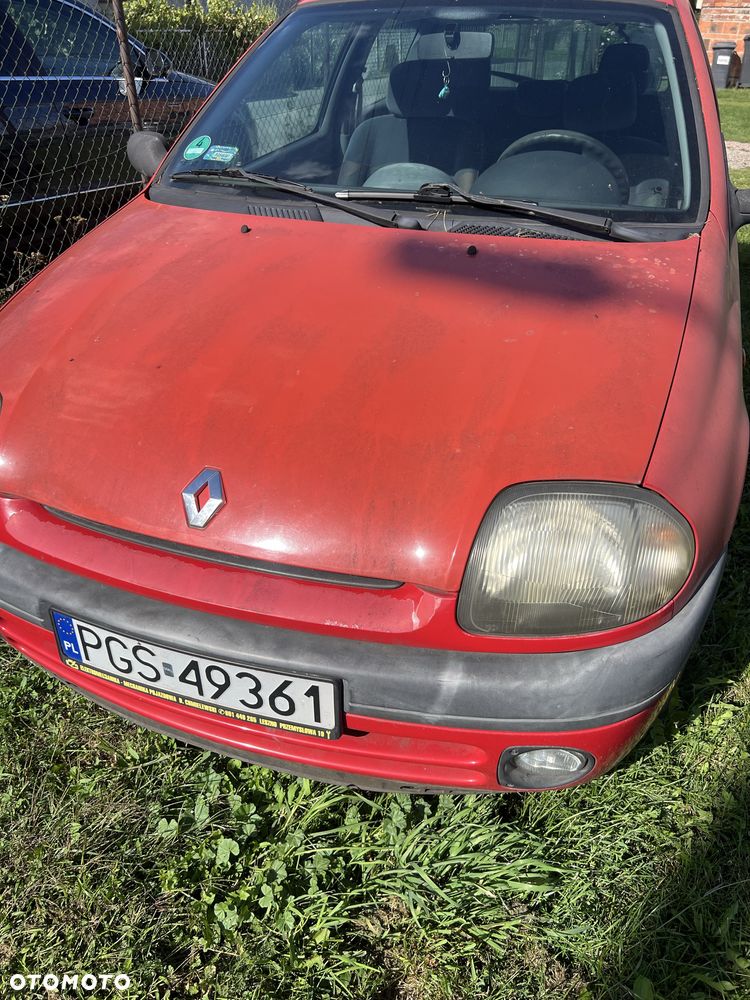 Renault Clio - 1