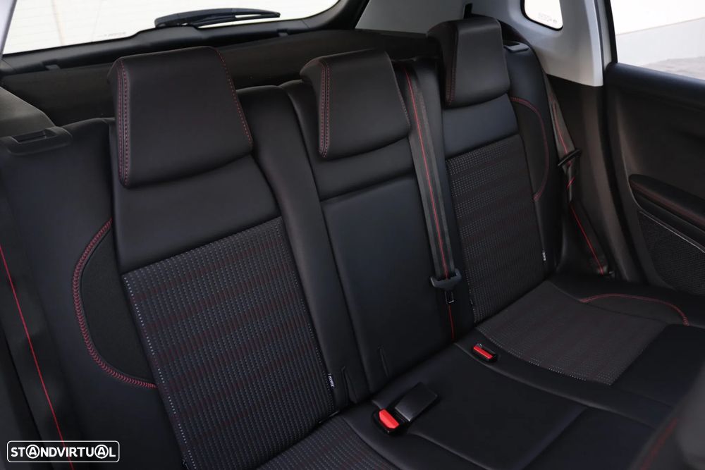 Peugeot 2008 1.2 PureTech GT Line - 54
