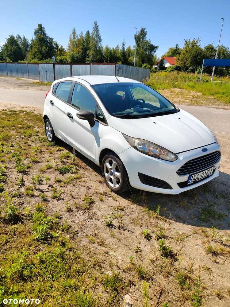 Ford Fiesta 1.5 TDCi Ambiente - 4